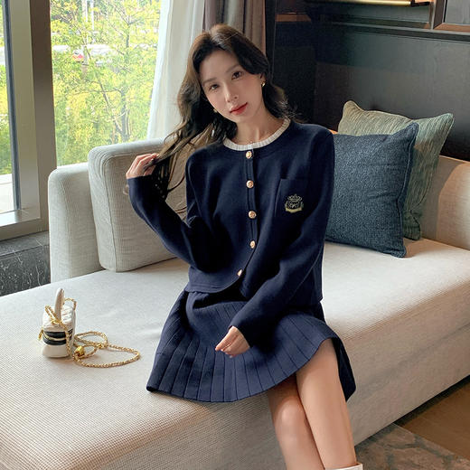 奢姿大码女装2025秋季减龄绣花针织两件套胖妹妹花边拼接时尚套装9844969349 商品图2