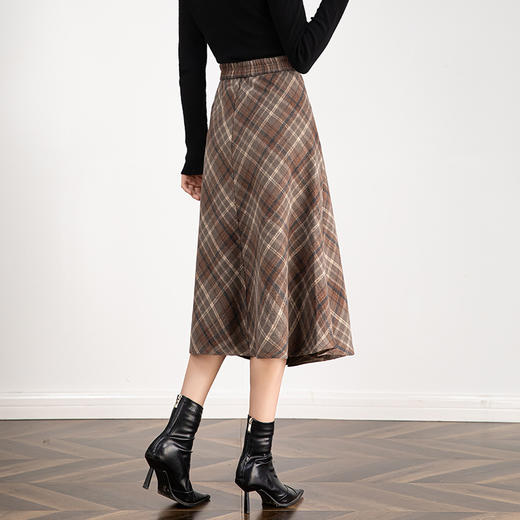 百媚生 高腰毛呢格子半身裙女冬季加厚保暖中长裙韩版宽松伞裙W3757 商品图3
