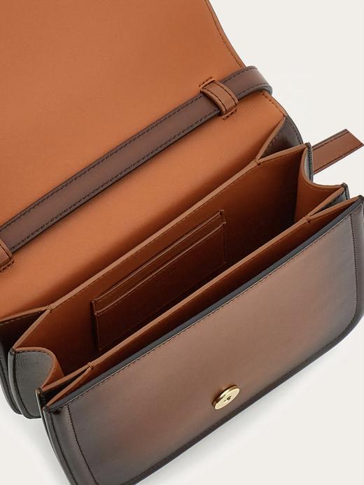 【特价商品不退不换】FERRAGAMO 菲拉格慕 肩包女  0777372-001 .（暂无品牌物料包装） 商品图2