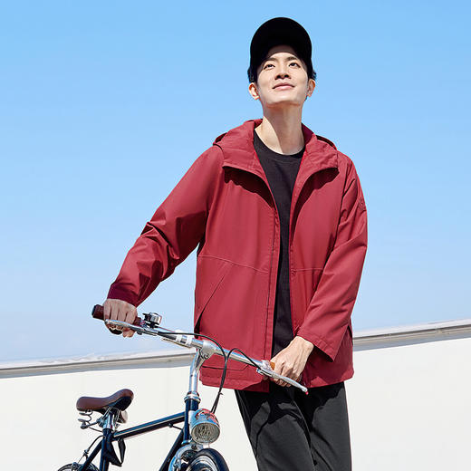 柒牌轻户外连帽夹克男2025春季新款时尚百搭中青年休闲外套茄克衫128K71310 商品图4
