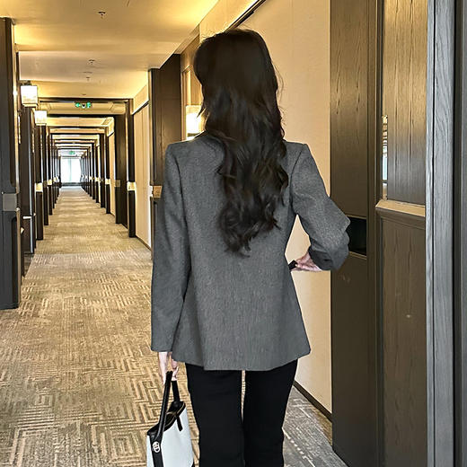 奢姿2025年秋季新款大码女装拼色戗驳领西服上衣胖妹妹休闲外套9943391660 商品图3