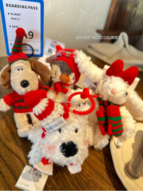 💥【东大门网红手机背夹.圣诞限定款 】🉑Merry Christmas.✅ Merry Christmas💕.应大家的要求圣诞专属的小礼物🍹他终于来了，🤭这款东大门爆火的限量版圣诞玩偶