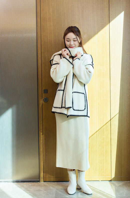 优雅法式高弹直筒裙 商品图2