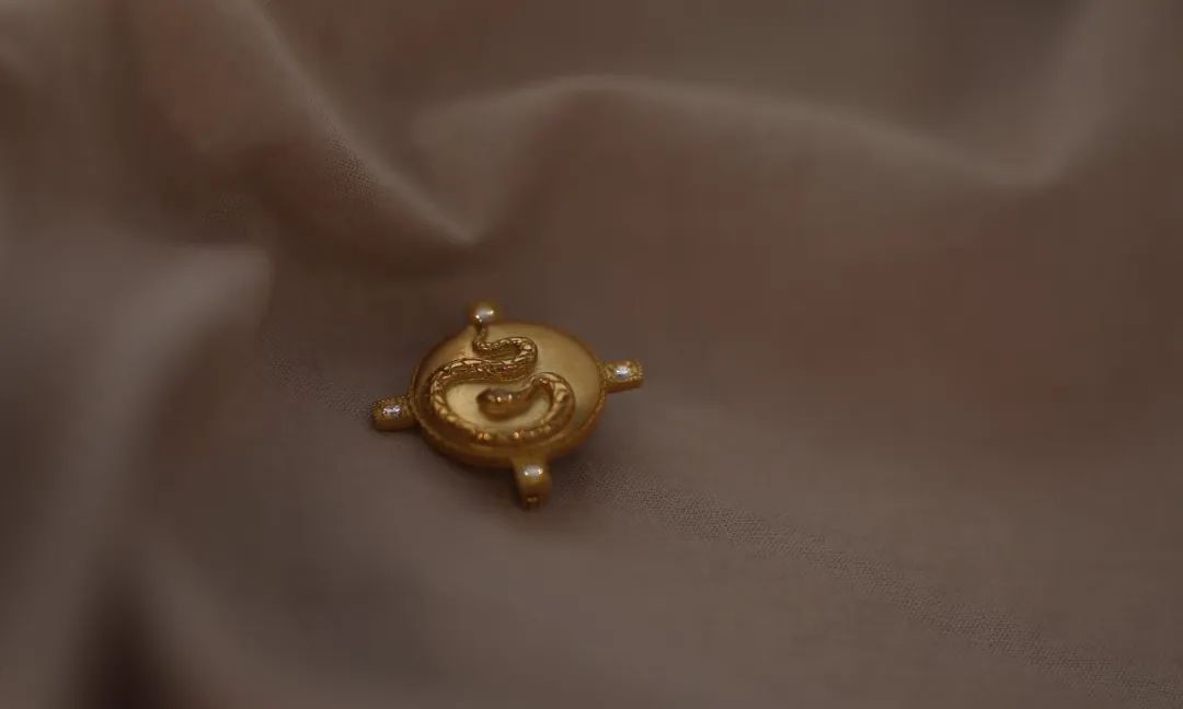 蛇本命年之复古灵蛇徽章