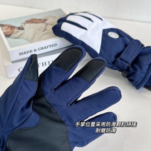 💥秋冬出行必备好物❗❗防风保暖加绒可触屏手套仅需29.9💰保暖！触屏！防水防风❗✅面料涤纶+耐低温材料，抗风防滑耐磨 ✅内里加绒加厚，亲肤保暖，超强蓄热 👍全家必备，一副手套在手，冬天出门不愁❤ 商品图2