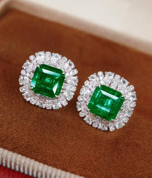 2.16ct刻面祖母绿耳钉 商品图1