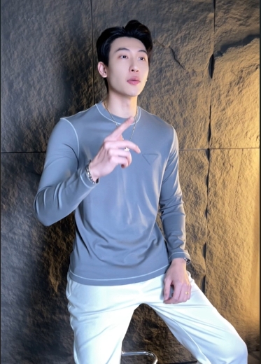 秋冬新款男士圆领纯色明线倒三角时尚韩版商务风宽松打底时尚卫衣