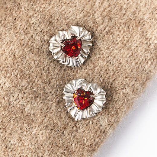 lost in echo2025春季新款轻奢高级水滴心形褶皱925纯银耳环耳饰 商品图3