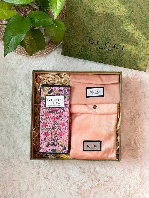 B120326解决直男选礼物的苦恼粉绮梦香水100ml+化妆镜+梳子+灯串+拉菲草圣诞节礼盒 商品图6