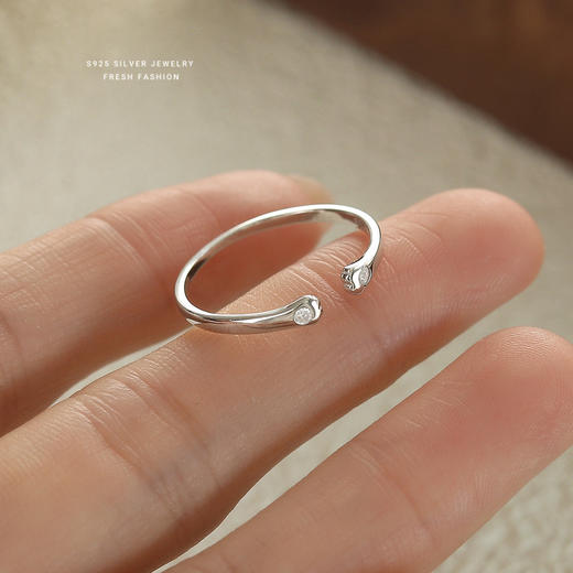【可爱猫爪】S925银拥抱镶闪钻戒指【YXS-K2102】 商品图3