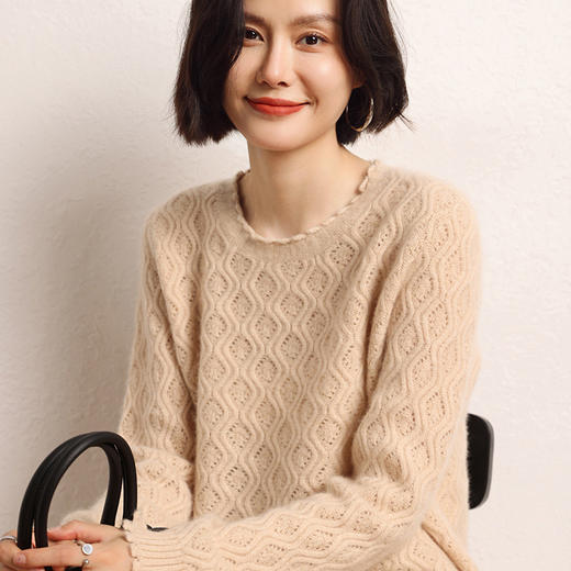 【高货QJ】全新升级【铂金会员413/天猫559/差价146】(33817) 洛诗琳2024秋冬新款针织打底衫女士长袖宽松显瘦羊绒衫 商品图2