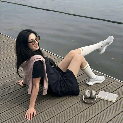 【顺丰包邮】03955 洛诗琳男女同款透气针织镂空休闲运动鞋0091 商品图1