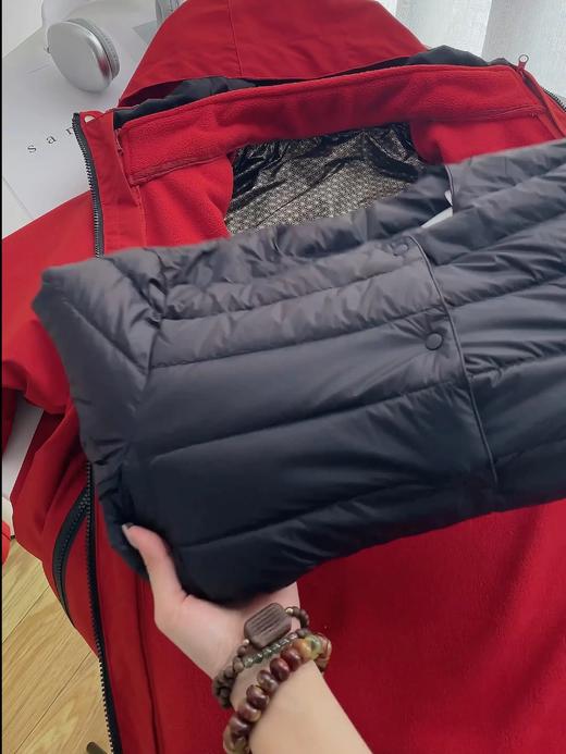 ​顶奢款🔥户外三合一【石墨烯羽绒冲锋衣】一件=三防登山服➕颗粒石墨烯羽绒服✔️专为户外设计，轻松应对多种天气❗️情侣同款❗️ 商品图5