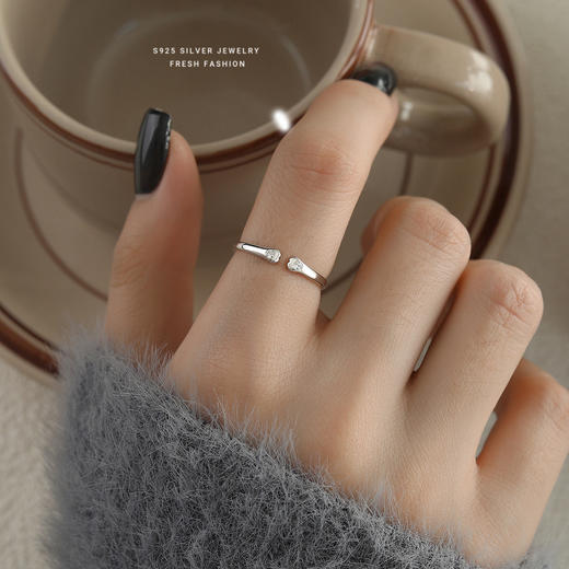 【可爱猫爪】S925银拥抱镶闪钻戒指【YXS-K2102】 商品图1