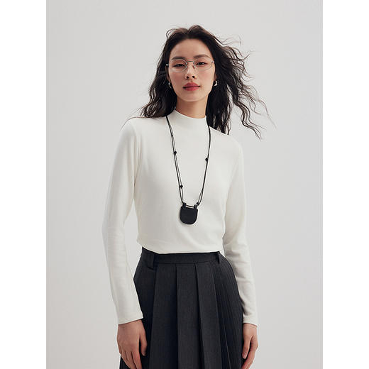 棉仓357601012-慕斯打底轻暖发热多领型发热打底衣 商品图0