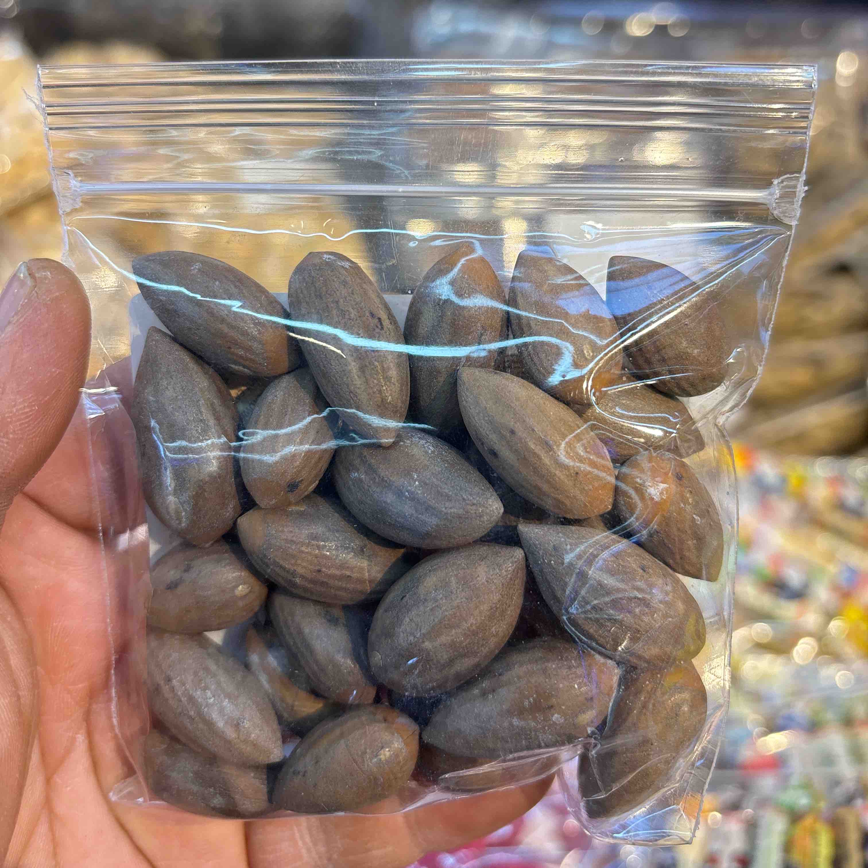 WD代购斗笠先生香榧子手抓包