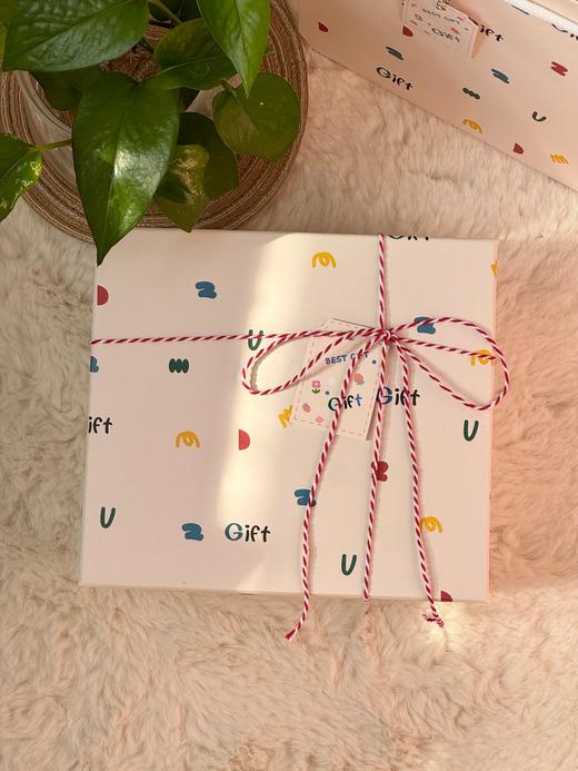 B120327送礼Shou选~精粹乳液125ml+粉底液01唇釉礼盒 商品图2