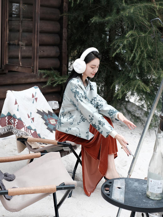 盛唐牡丹| 月白蓝梅兰竹菊漳缎外套 商品图2