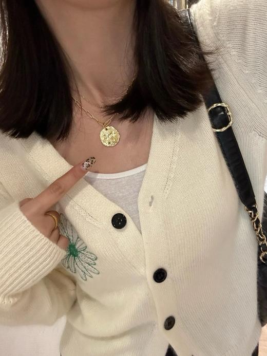 Monica链条麋鹿金币毛衣链项链 商品图2