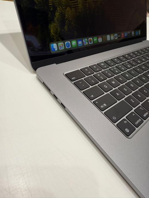 Mac book air 15英寸 M3处理器8+512G 深空灰色99新 商品图4
