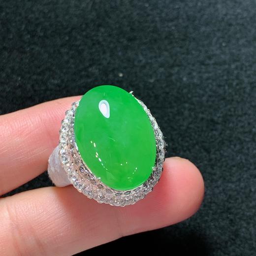 蛋面翡翠戒指 商品图3