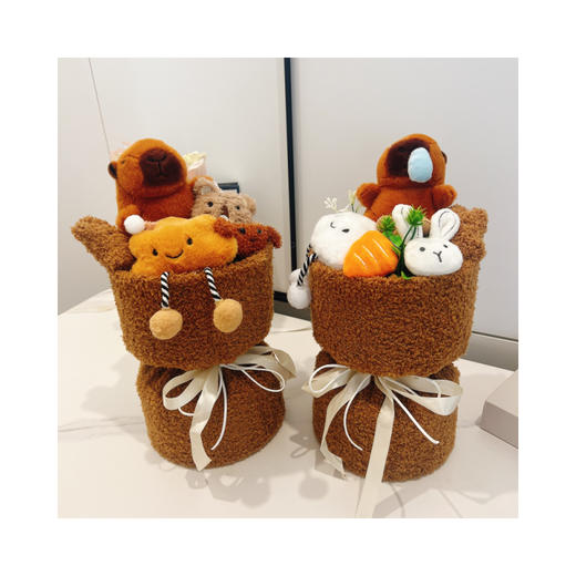 【圣诞好礼！玩偶花束，可爱浪漫】卡皮巴拉玩偶花束 圣诞节送女友闺蜜 卡通小熊毛绒公仔 成品娃娃花束-QQ 商品图4