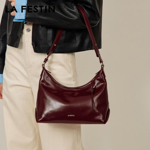 【品牌优选】【622301】珠珠包2024新款秋冬头层牛皮单肩斜挎包通勤托特包RJ053 商品图3