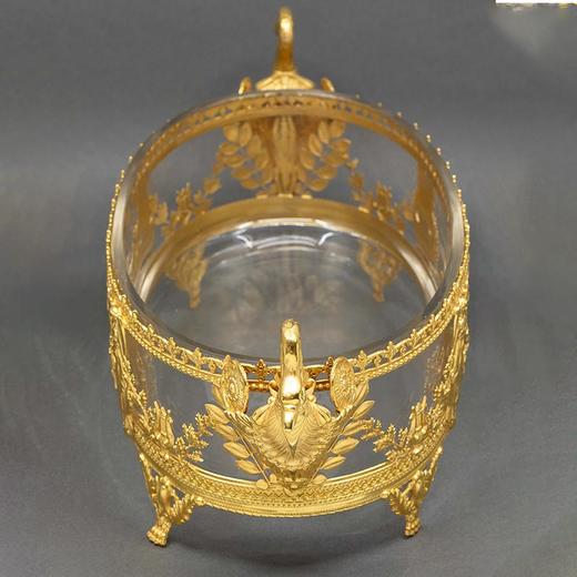 独角鹿西洋古董 19世纪末法国出品帝政风格女神与天鹅主题铜鎏金精雕装饰水晶果盘 商品图1