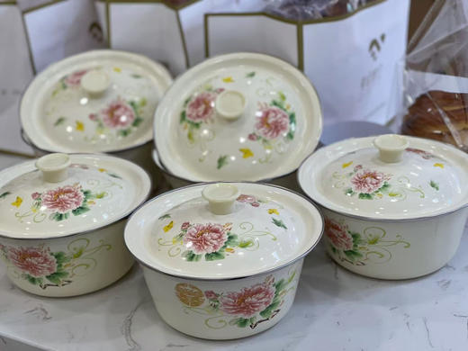 搪瓷盆草莓蛋糕 6英寸 商品图1