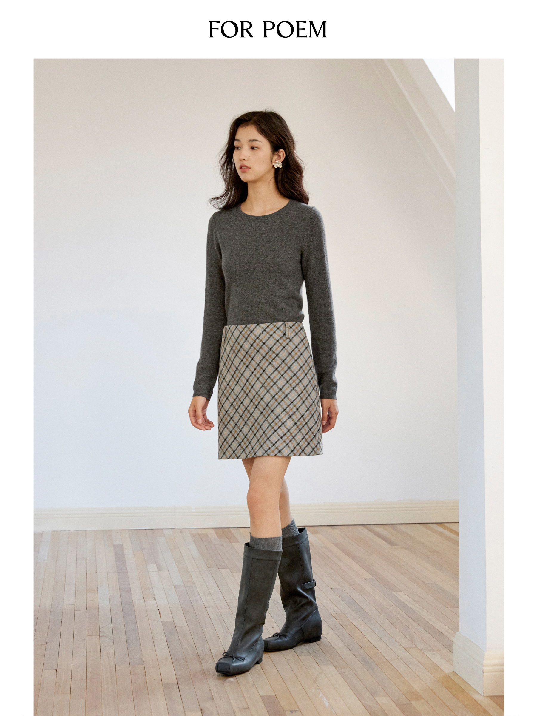 ForPoem 现货 24/FW原创设计斜裁羊毛格纹A摆短款半身裙