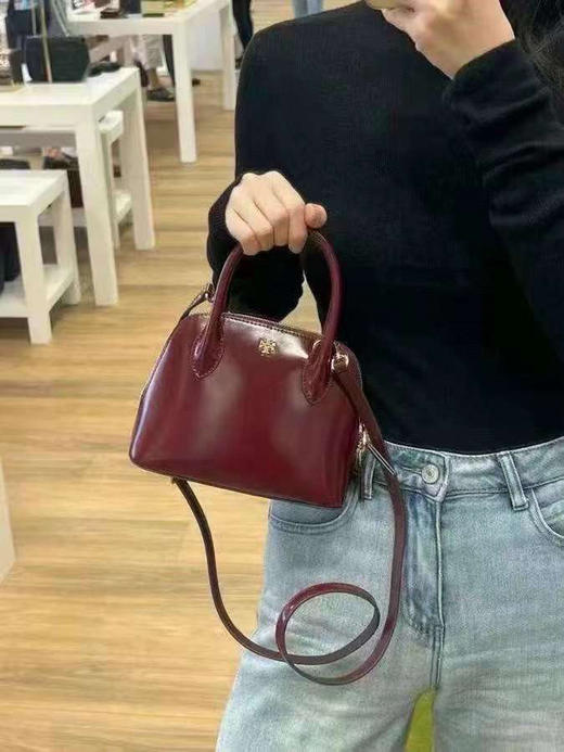 ¥1599🇺🇸漆皮新款TB新款Emerson迷你贝壳包😍超可爱的迷你贝壳包～ 可以放得下plus手机容量🉑️！ 商品图4