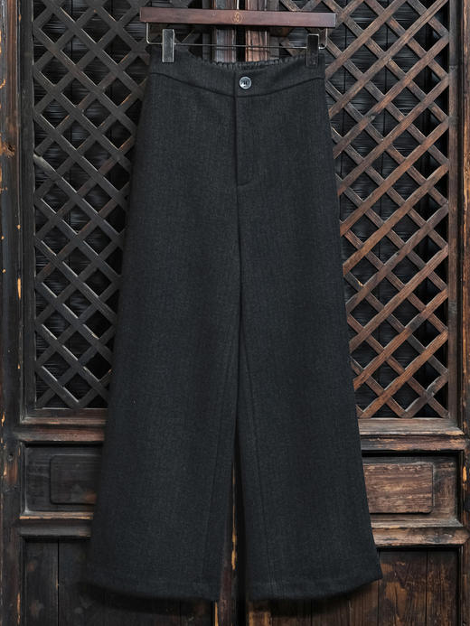 盛唐婧| 新式加厚鱼骨纹羊毛直筒裤-灰色[特价品] 商品图0