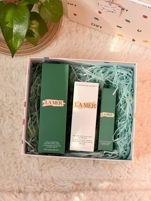 B120327送礼Shou选~精粹乳液125ml+粉底液01唇釉礼盒 商品图3