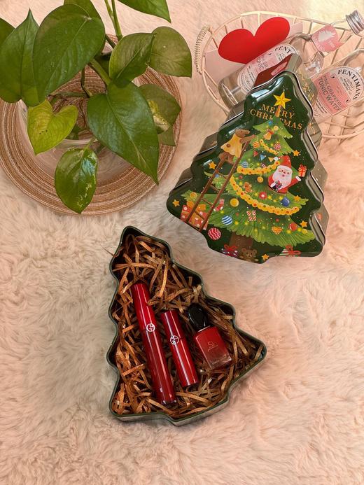 B120328“别出心裁的礼物 送给最爱的她”圣诞节唇釉礼盒 商品图0