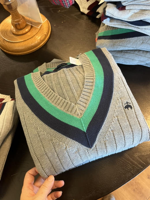 黑五好折！Brook Brothers 布克兄弟男士新款V领针织衫 商品图5