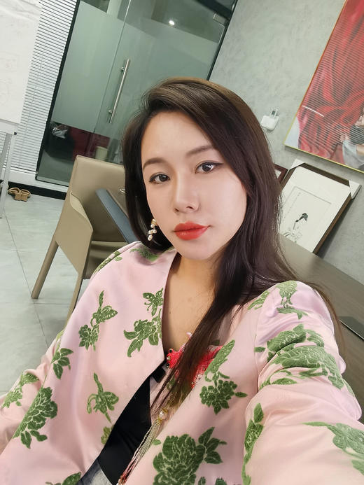 逸红颜明月优选 #高档仿漳绒提花新中式外套【胭脂雪】袖口拼接狐狸毛，老师傅手工车菱形格加棉 商品图9