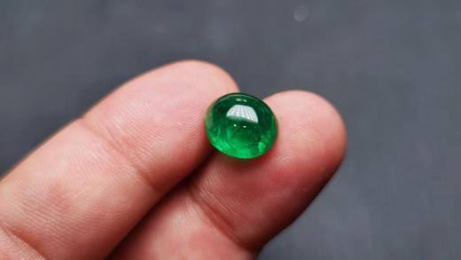 3.56ct蛋面祖母绿裸石 商品图2