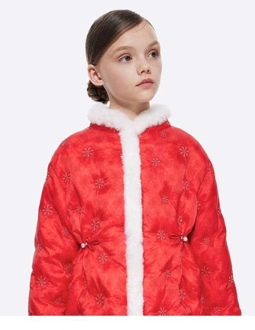 【春上新】[3.8折]   8F LYNN&MILO琳麦罗  红色蕾丝花收腰国风羽绒服   吊牌价：2098元   活动价：797 商品图2