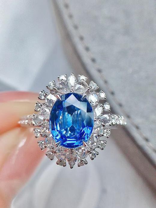 2.02ct刻面蓝宝石戒指 商品图1