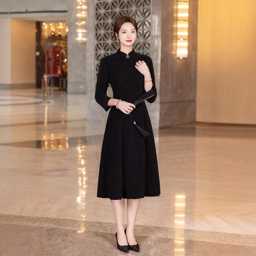 A1191冬季旗袍妈妈装婚宴礼服高贵大码喜婆婆礼服改良旗袍复古连衣裙女 商品图1