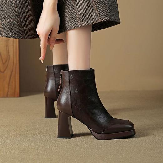 【预售5天】百搭黑色高跟后拉链短靴女秋冬新款方头粗跟马丁靴防水台瘦瘦靴HHY&S1123 商品图1