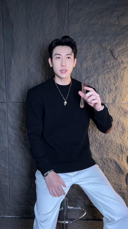 秋冬季新款时尚个性美式纯色拼接拉链针织圆领毛衣百搭简约潮流 商品图0