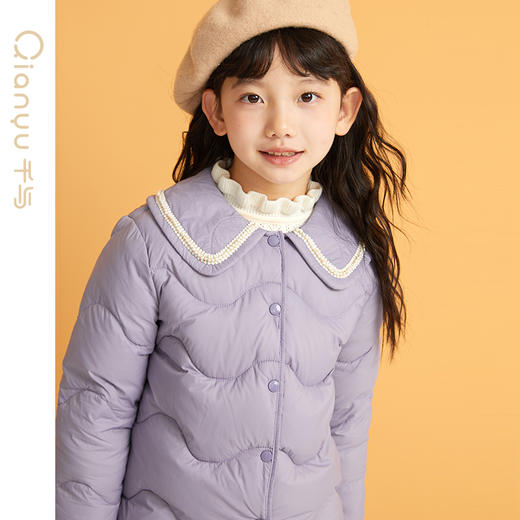 笛莎千与2024冬季新款男女童同款甜美香风翻领轻薄羽绒服 商品图3