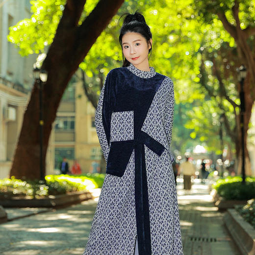 新品套装 | 向晚不规则提花上衣  | 现货加急发 商品图0