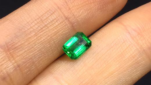 0.74ct刻面祖母绿裸石 商品图1