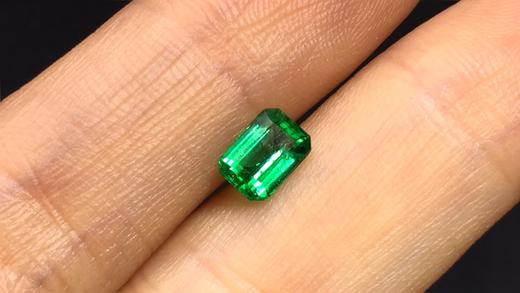 0.74ct刻面祖母绿裸石 商品图3