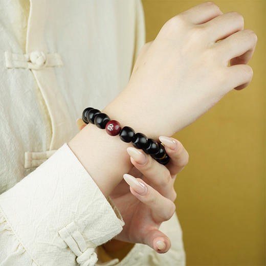 和田青玉镶银小叶檀木手串，精雕细刻 商品图5