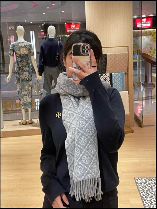 【收尾】去年的老款 今年专柜继续卖 咱们也继续 推荐必收款 TB 满印羊毛棉 双面提花 混纺围巾 冬款 商品图13