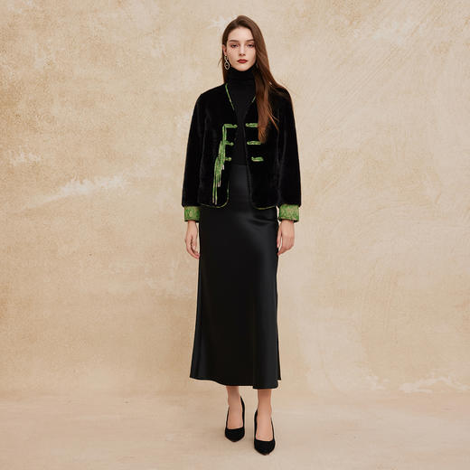 PH113斯尔丽24秋冬时尚新中式国风外套环保皮草盘扣提花袖口短毛绒上衣 商品图3