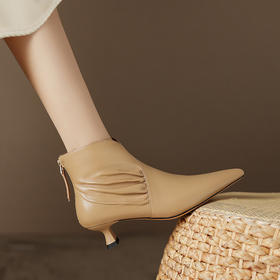 【预售5天】秋冬新款真皮法式小踝靴短靴加绒尖头小众褶皱气质高跟鞋女DB&M5700